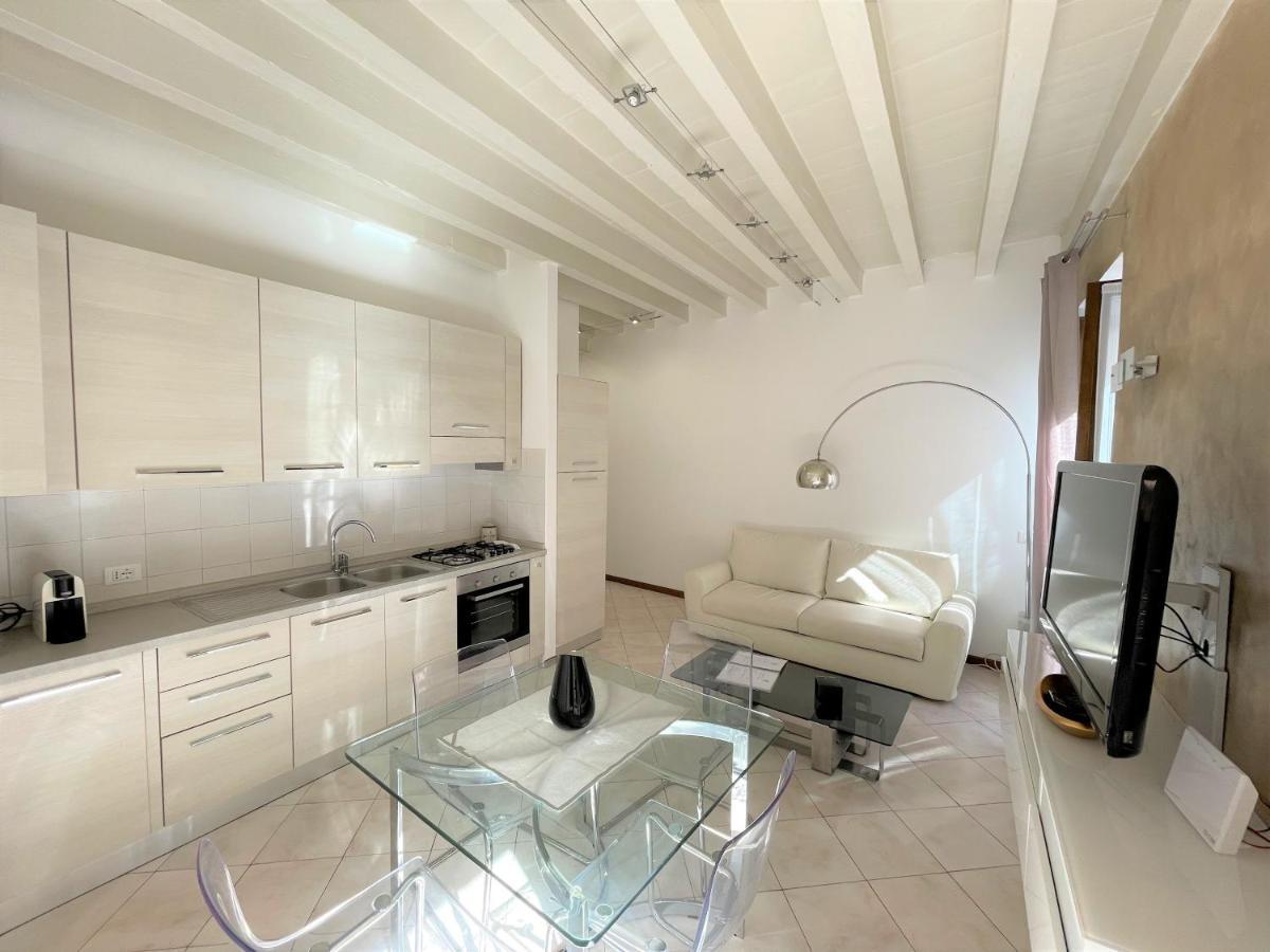 DesenzanoLoft Le Petit Bijou Desenzano Desenzano del Garda Eksteriør billede